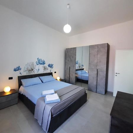 Casa Vacanza Serena เลชเช ภายนอก รูปภาพ