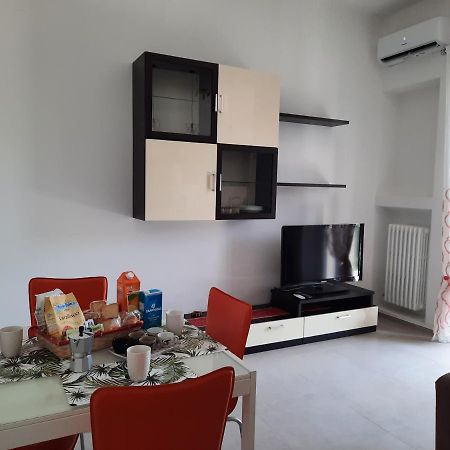 Casa Vacanza Serena เลชเช ภายนอก รูปภาพ