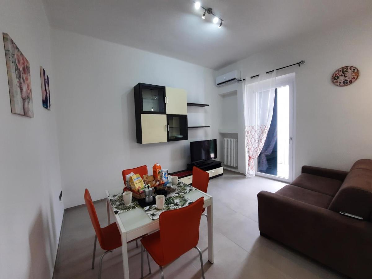 Casa Vacanza Serena เลชเช ภายนอก รูปภาพ