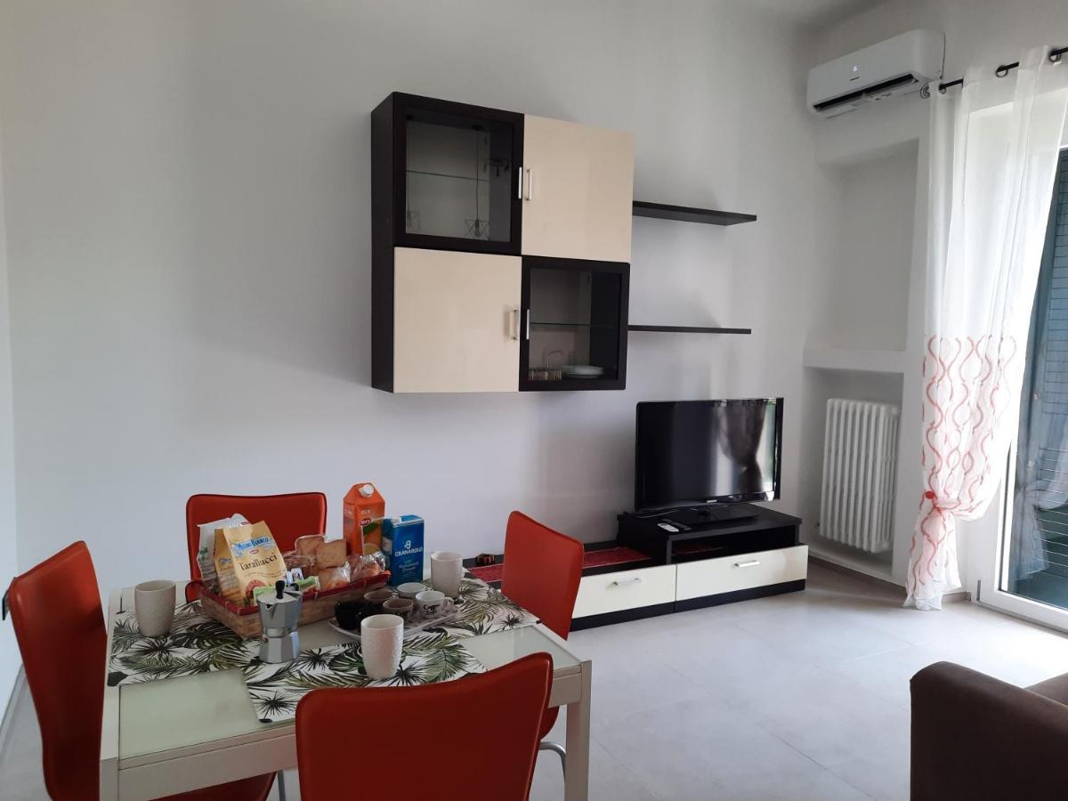 Casa Vacanza Serena เลชเช ภายนอก รูปภาพ