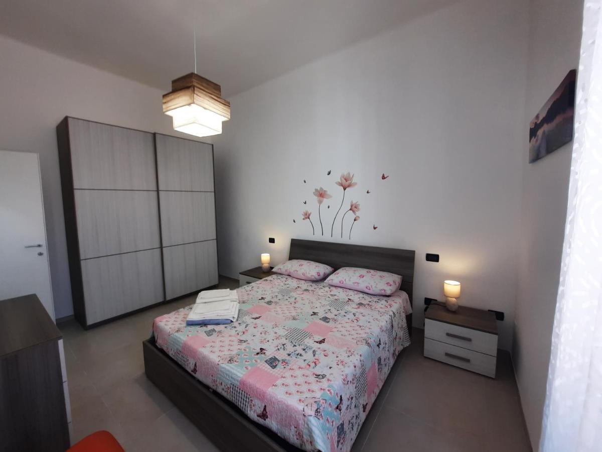 Casa Vacanza Serena เลชเช ภายนอก รูปภาพ