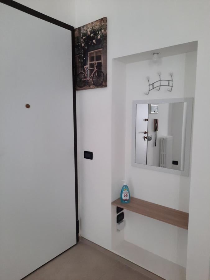 Casa Vacanza Serena เลชเช ภายนอก รูปภาพ