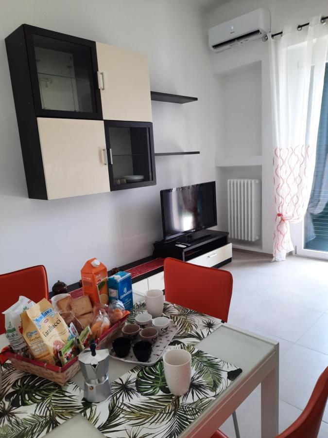 Casa Vacanza Serena เลชเช ภายนอก รูปภาพ