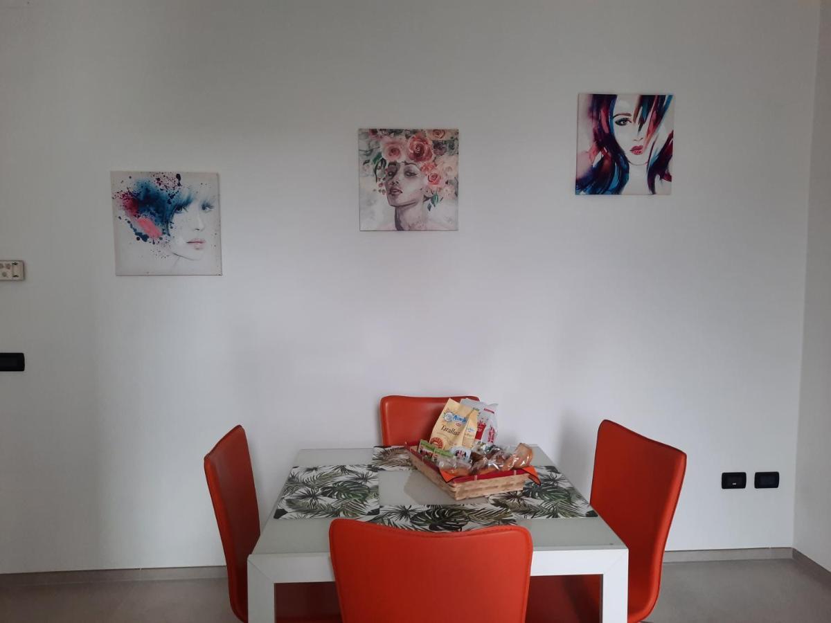 Casa Vacanza Serena เลชเช ภายนอก รูปภาพ